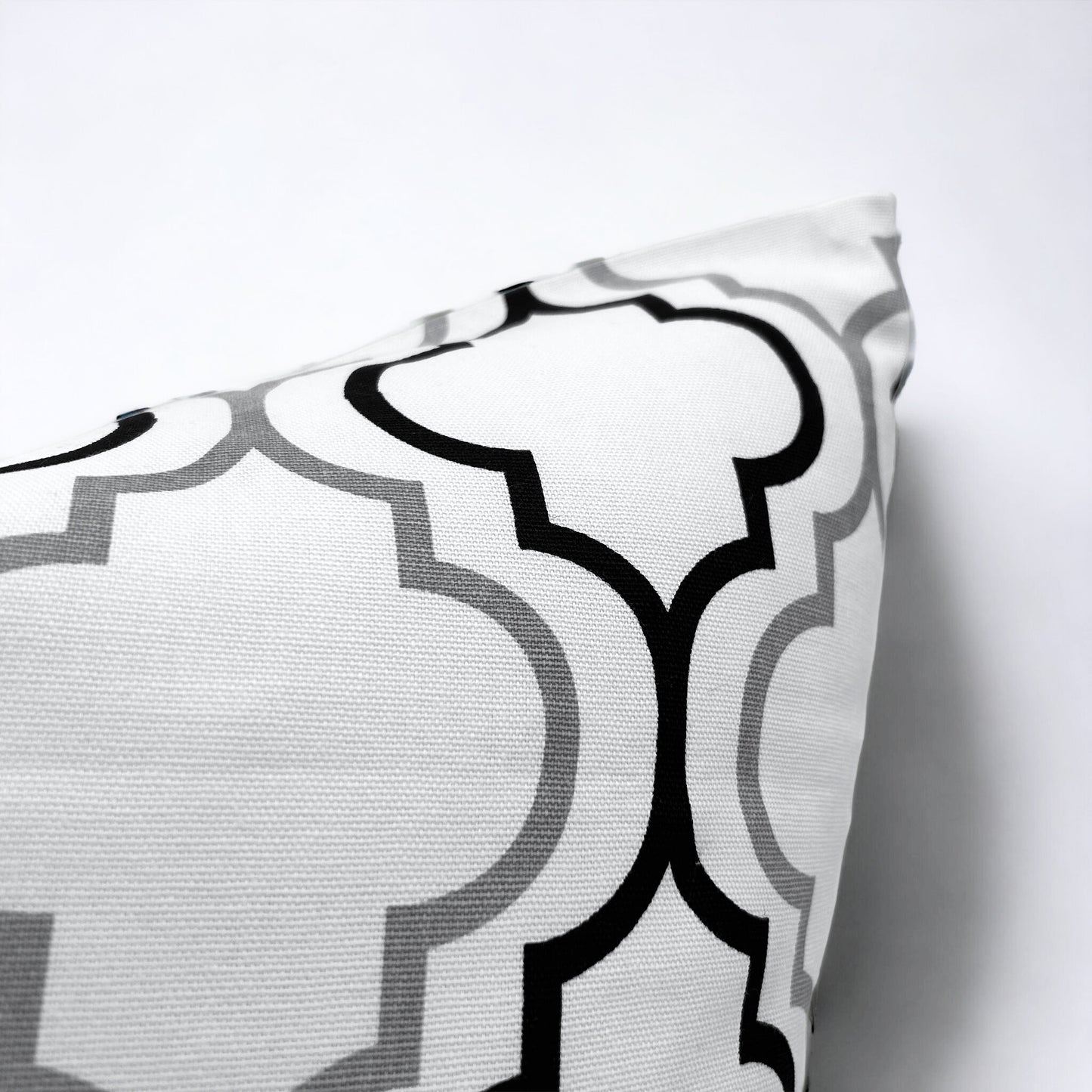 Moroccan Motif - Sustainable Décor Pillows
